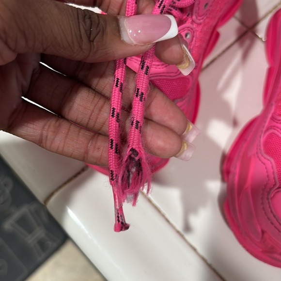 Triple S toddler
Balenciaga - Picture 5 of 5